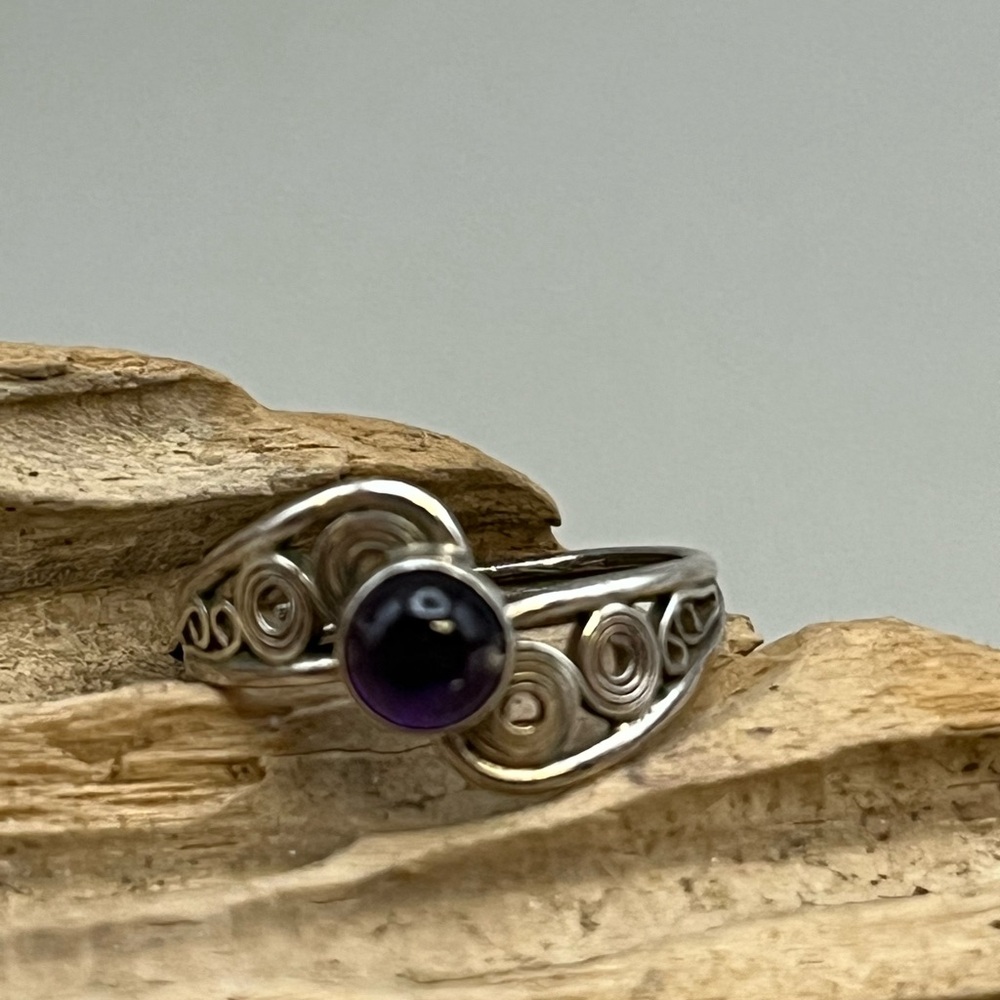 Elegant Sterling Silver and Purple Amethyst Swirl Ring